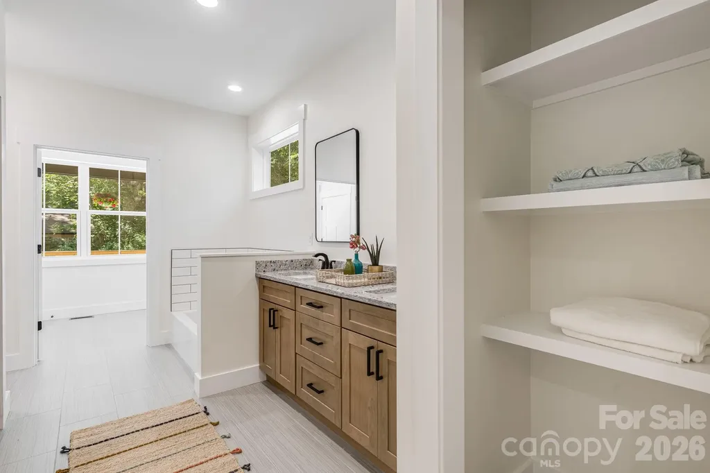 133 Appalachian Way Asheville NC 28806