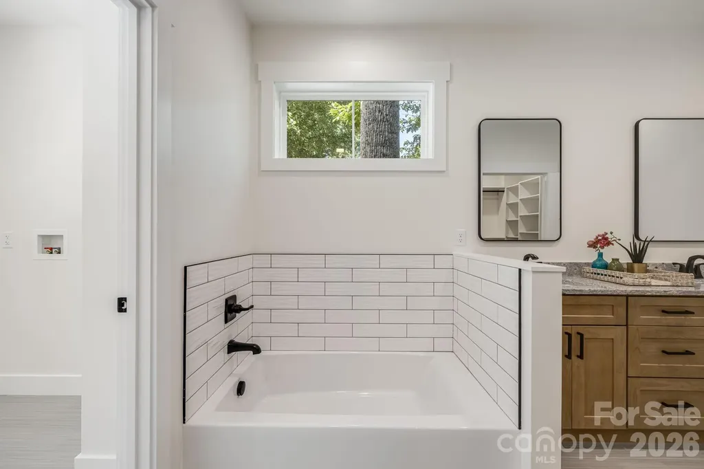 133 Appalachian Way Asheville NC 28806