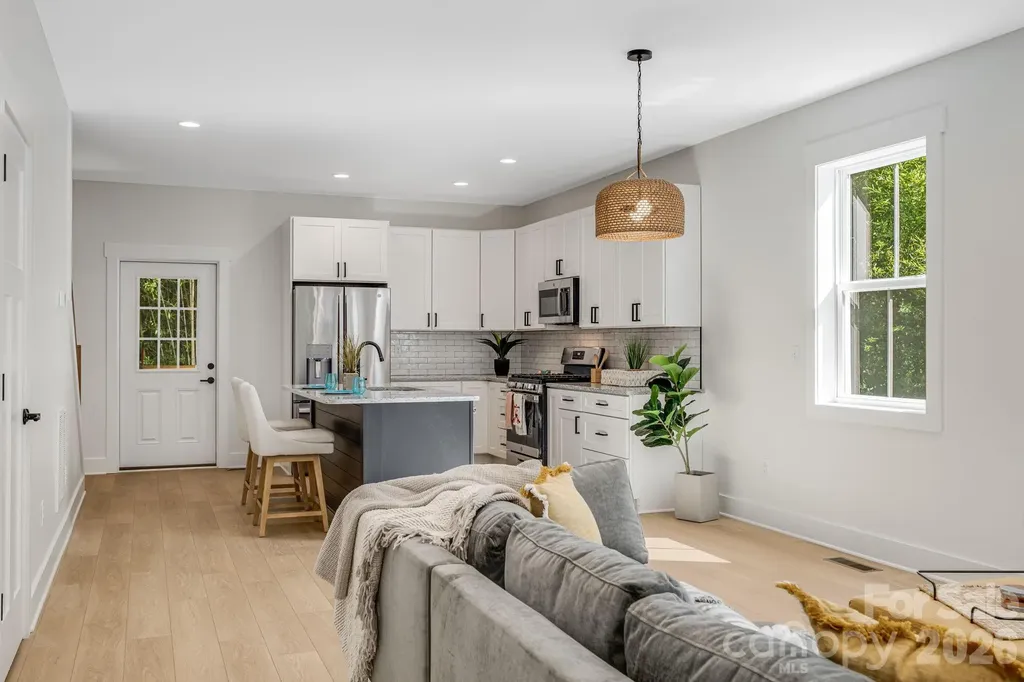 133 Appalachian Way Asheville NC 28806