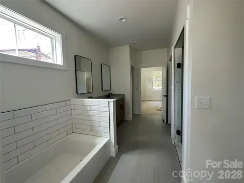133 Appalachian Way Asheville NC 28806