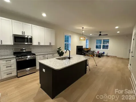 133 Appalachian Way Asheville NC 28806