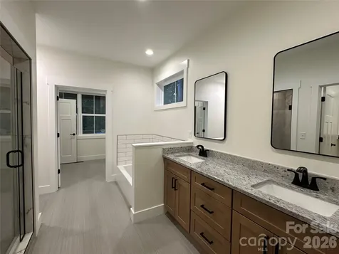 133 Appalachian Way Asheville NC 28806