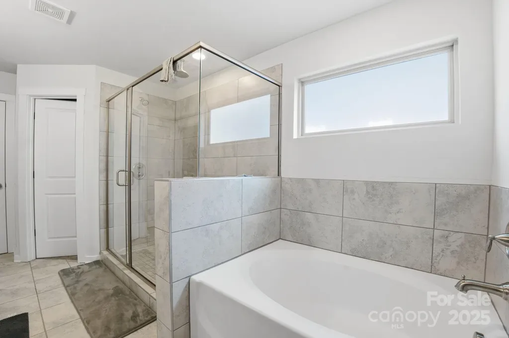 8220 Hudson Forest Drive Charlotte NC 28269