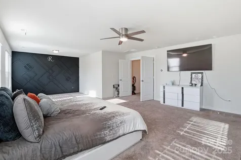 8220 Hudson Forest Drive Charlotte NC 28269
