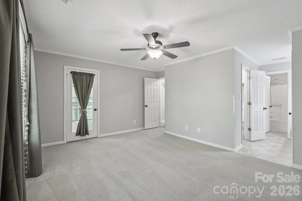 1741 Robinwood Road Gastonia NC 28054