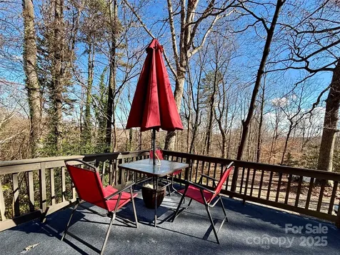 629 Vineyard Road Tryon NC 28782