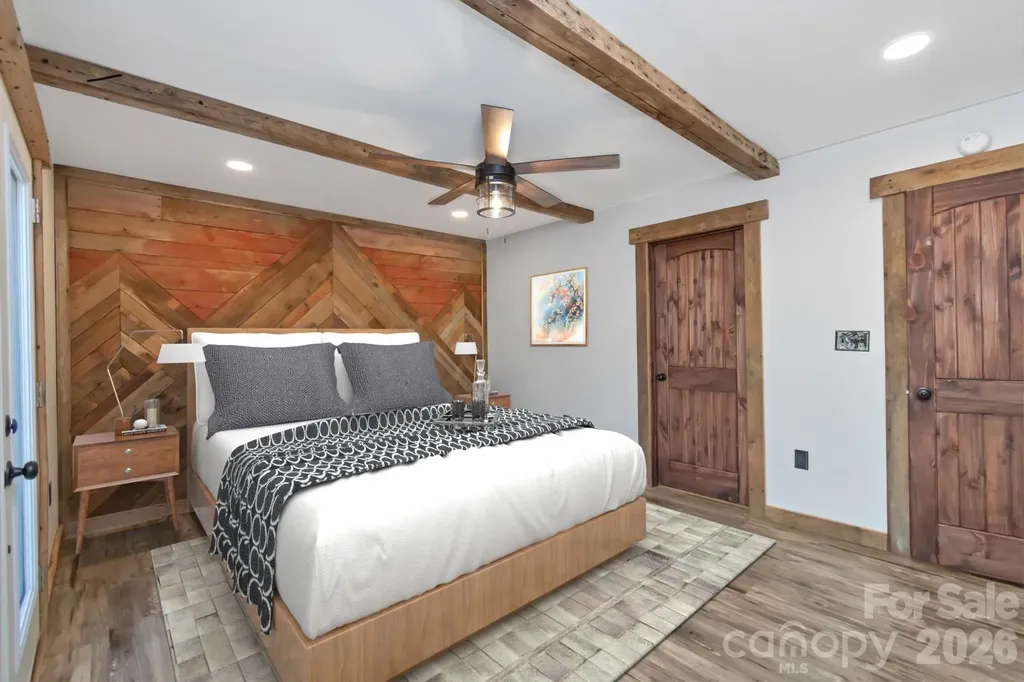 486 Hunter-lysik Way Laurel Springs NC 28644