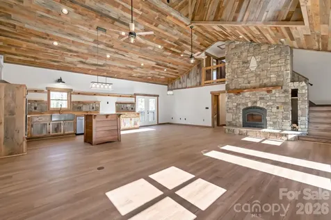 486 Hunter-lysik Way Laurel Springs NC 28644