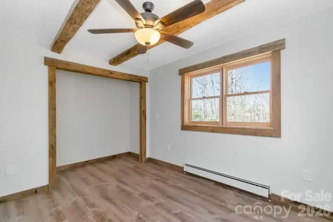 486 Hunter-lysik Way Laurel Springs NC 28644