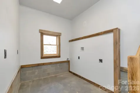 486 Hunter-lysik Way Laurel Springs NC 28644