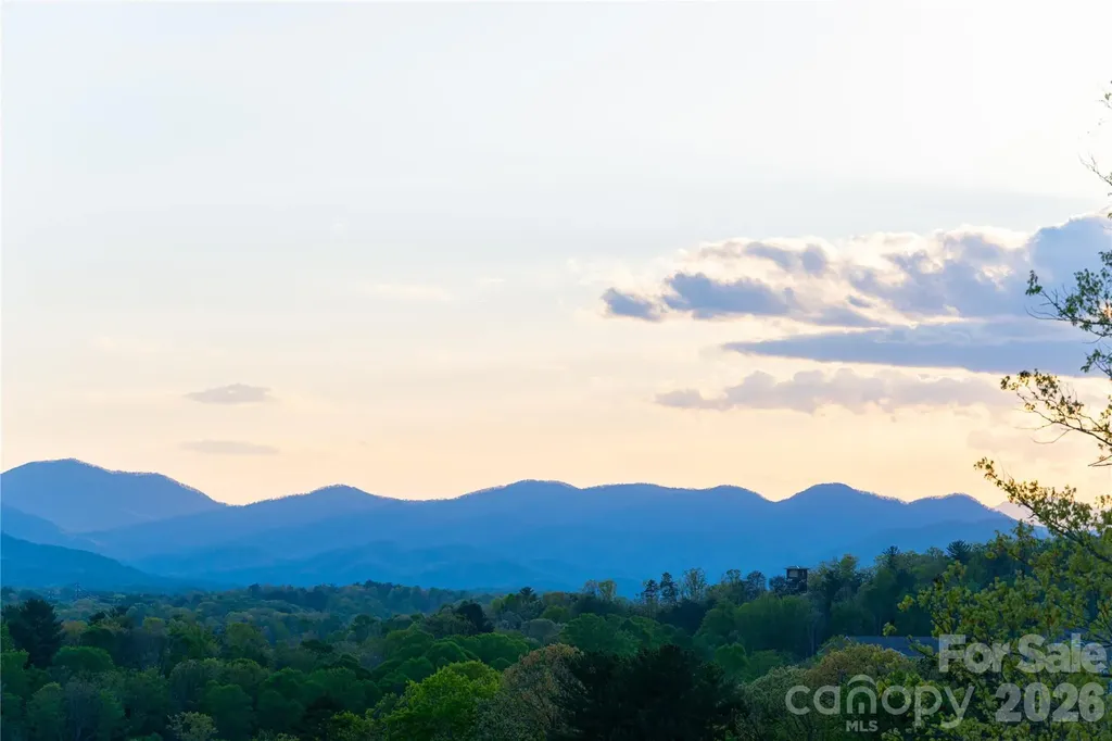 611 Storybook Villas Trail Asheville NC 28804