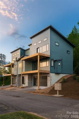 611 Storybook Villas Trail Asheville NC 28804
