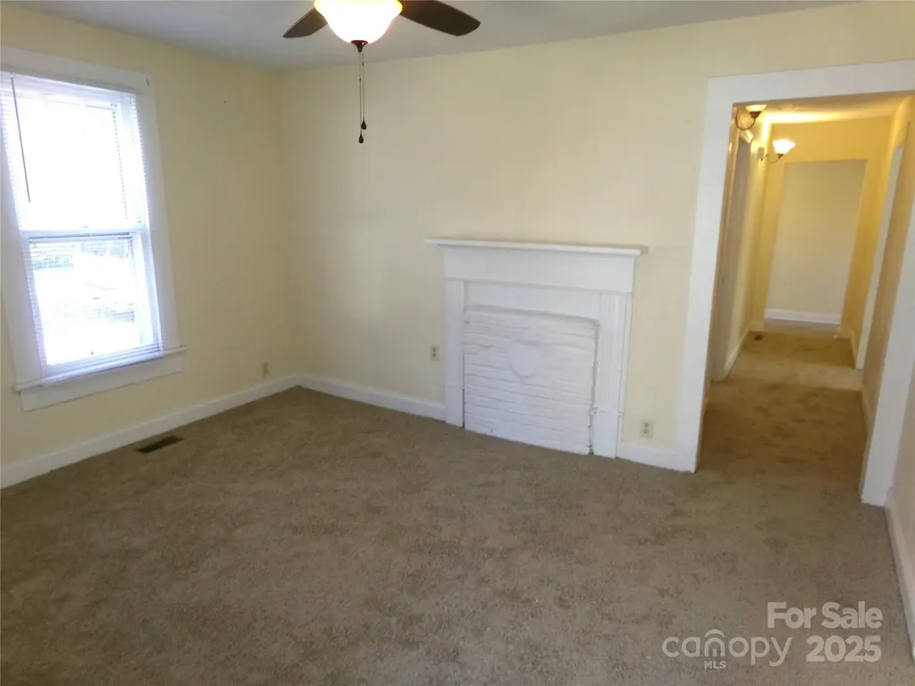 923 Efird Street Albemarle NC 28001