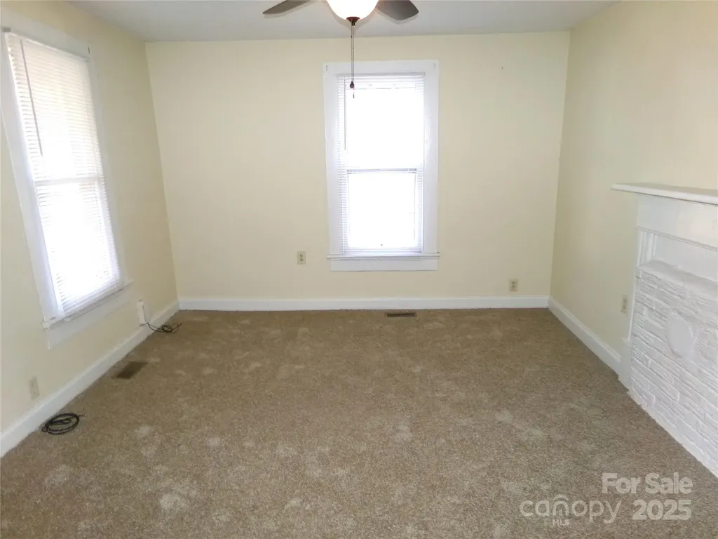 923 Efird Street Albemarle NC 28001