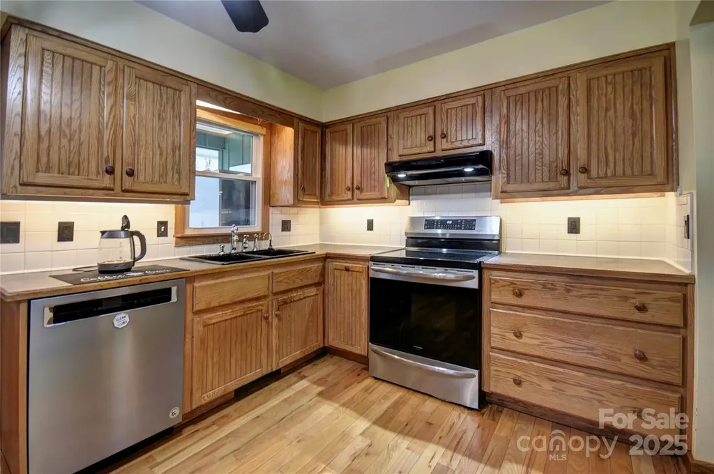 119 Pleasant Hill Circle Waynesville NC 28786