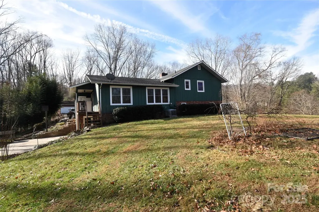119 Pleasant Hill Circle Waynesville NC 28786