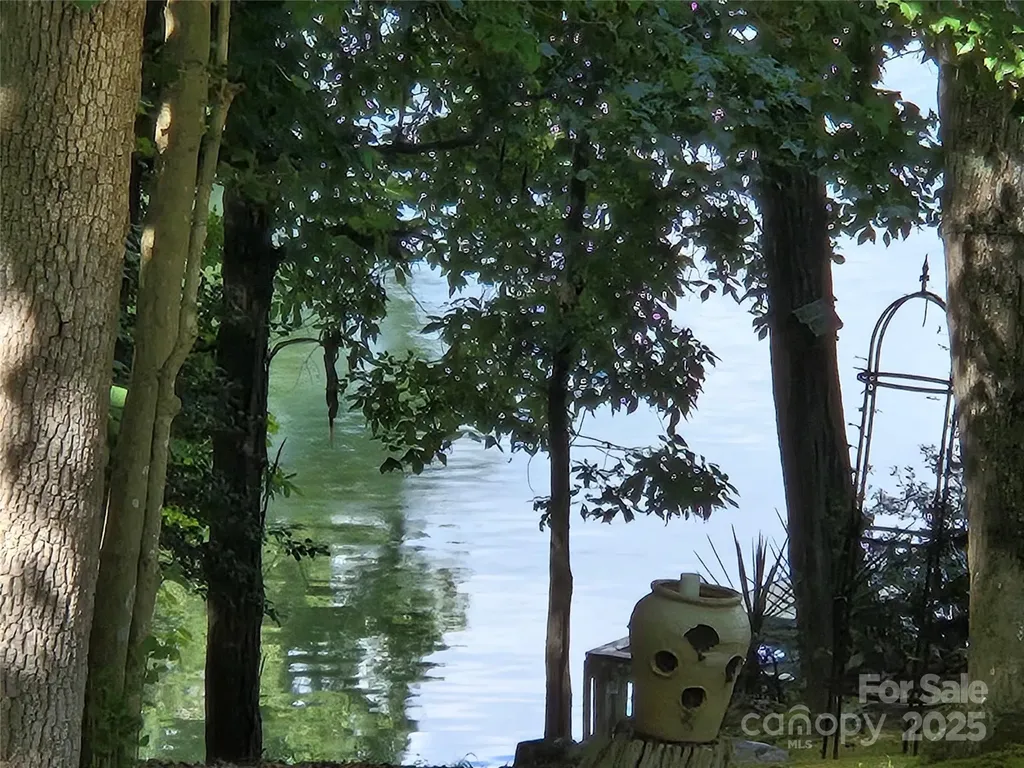 0 Shoreline Road Badin Lake NC 28127