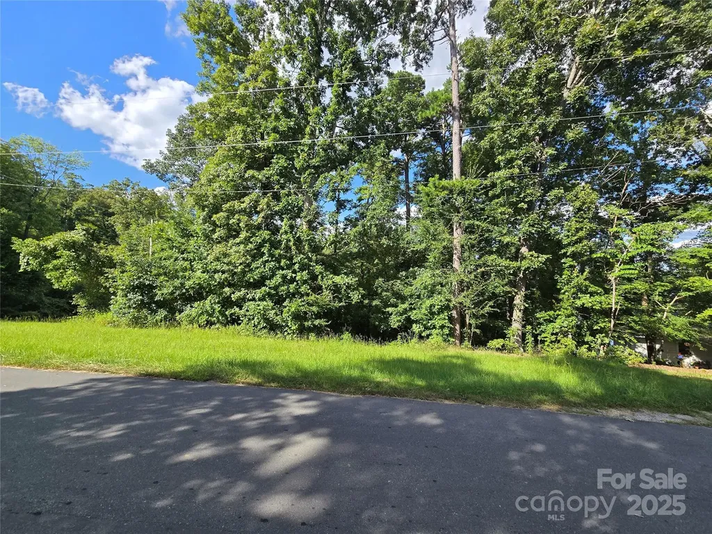 0 Shoreline Road Badin Lake NC 28127