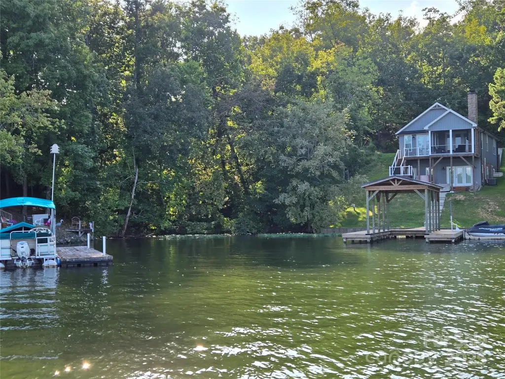 0 Shoreline Road Badin Lake NC 28127