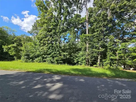 0 Shoreline Road Badin Lake NC 28127