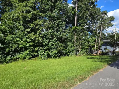0 Shoreline Road Badin Lake NC 28127