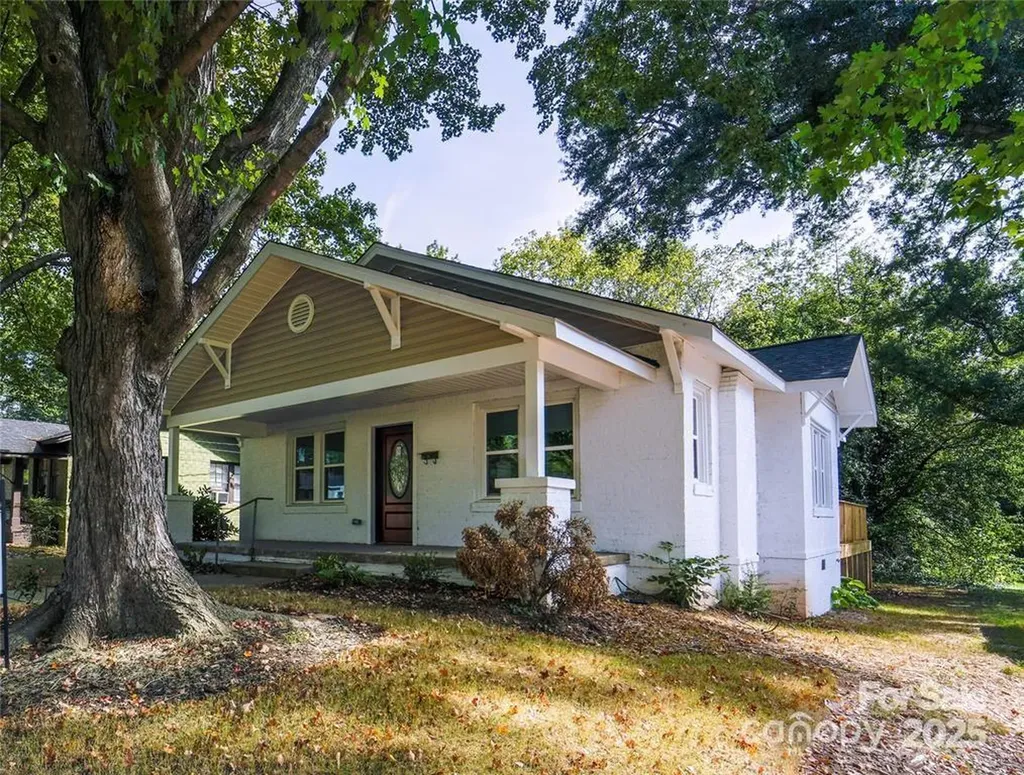 137 Woodlawn Drive Statesville NC 28677