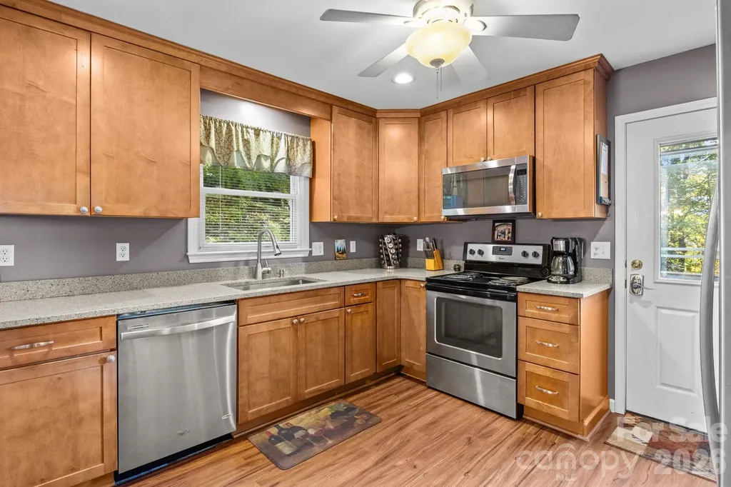 265 Dameron Drive Blowing Rock NC 28605
