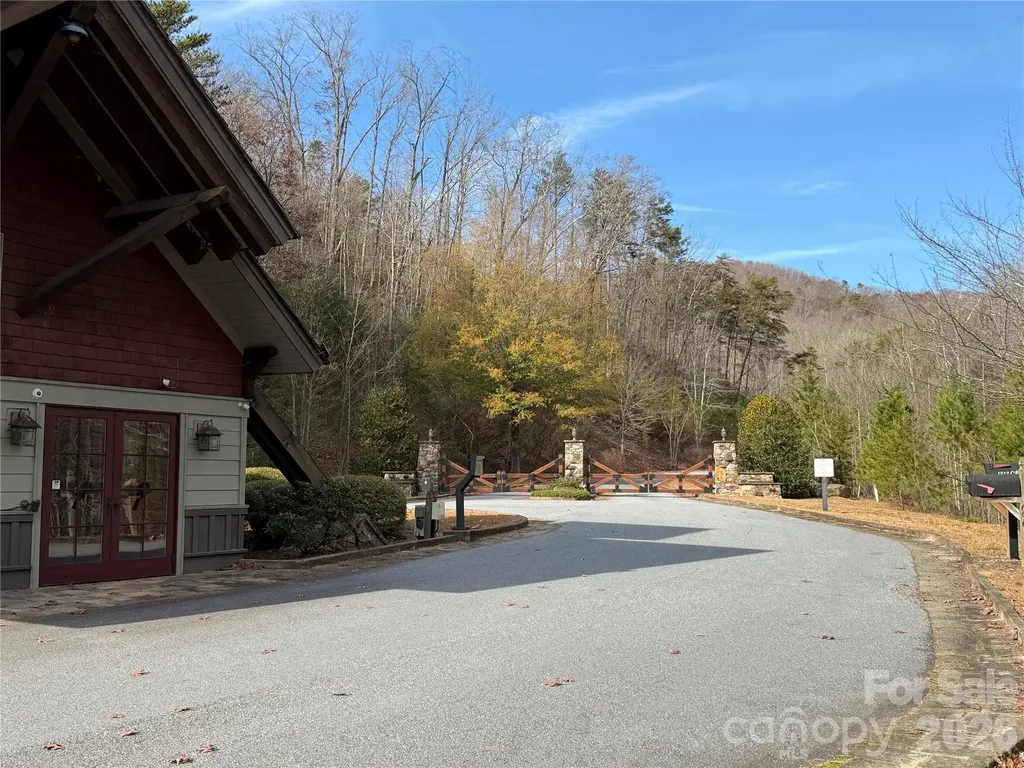 Lot 375 Rolling Ridge Trail Lake Lure NC 28746