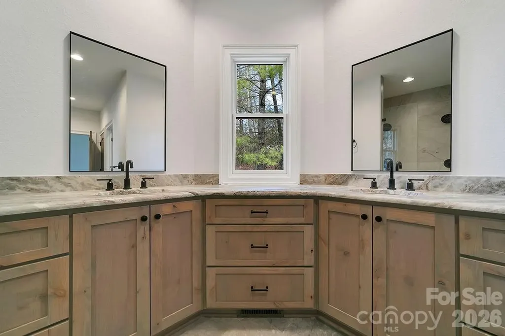 5039 Connestee Trail Brevard NC 28712