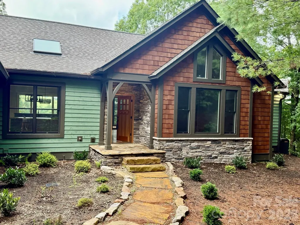 5039 Connestee Trail Brevard NC 28712