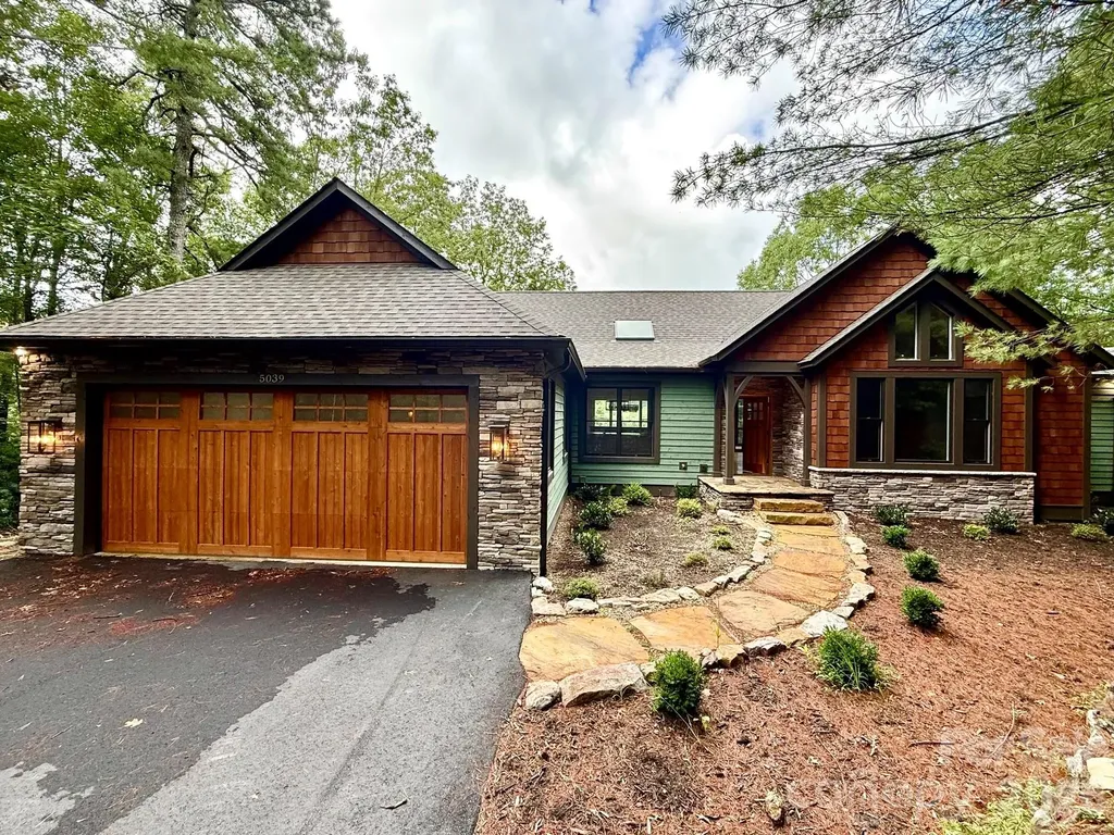 5039 Connestee Trail Brevard NC 28712