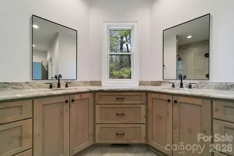 5039 Connestee Trail Brevard NC 28712