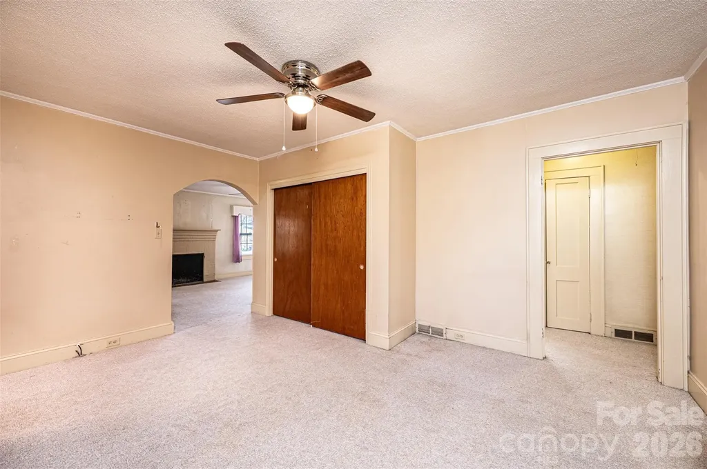538 Salisbury Road Statesville NC 28677