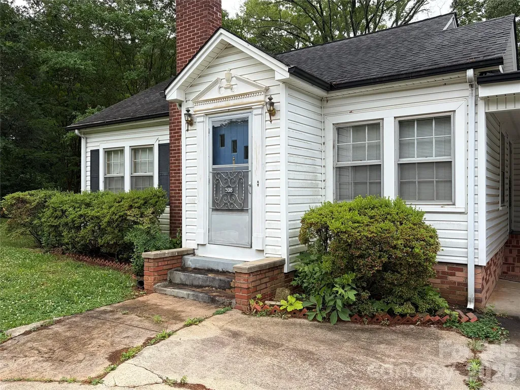 538 Salisbury Road Statesville NC 28677