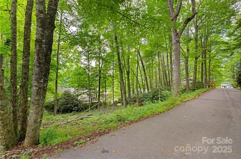 140 Pine View Road Newland NC 28657
