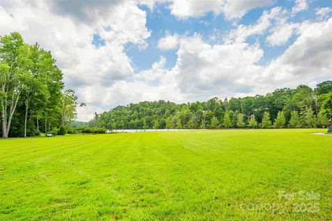 140 Pine View Road Newland NC 28657