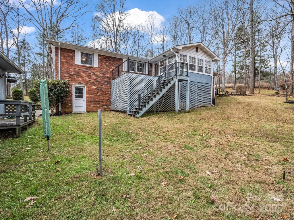 136 Old Tanglewood Trail Hendersonville NC 28739