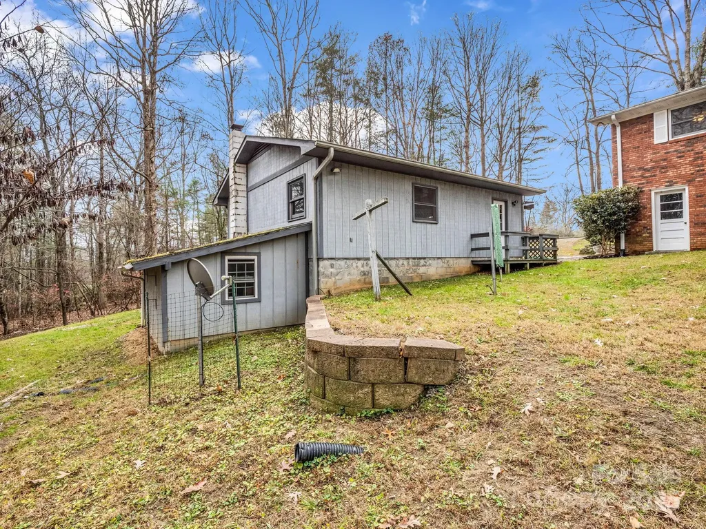 136 Old Tanglewood Trail Hendersonville NC 28739