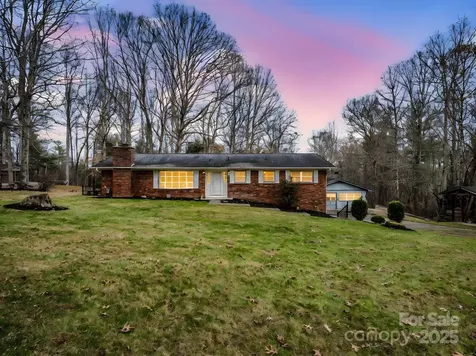 136 Old Tanglewood Trail Hendersonville NC 28739