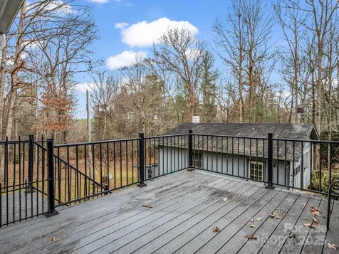 136 Old Tanglewood Trail Hendersonville NC 28739