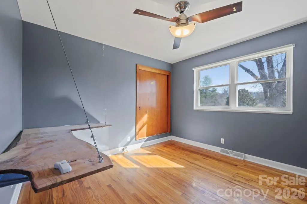 68 Lisam Way Etowah NC 28729