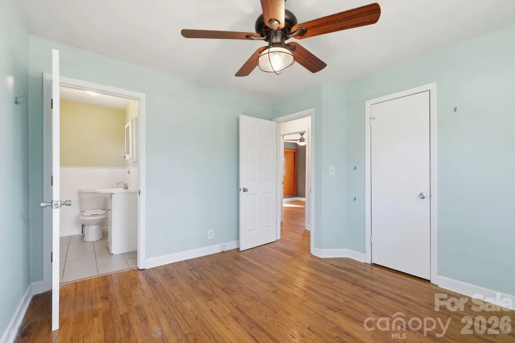 68 Lisam Way Etowah NC 28729