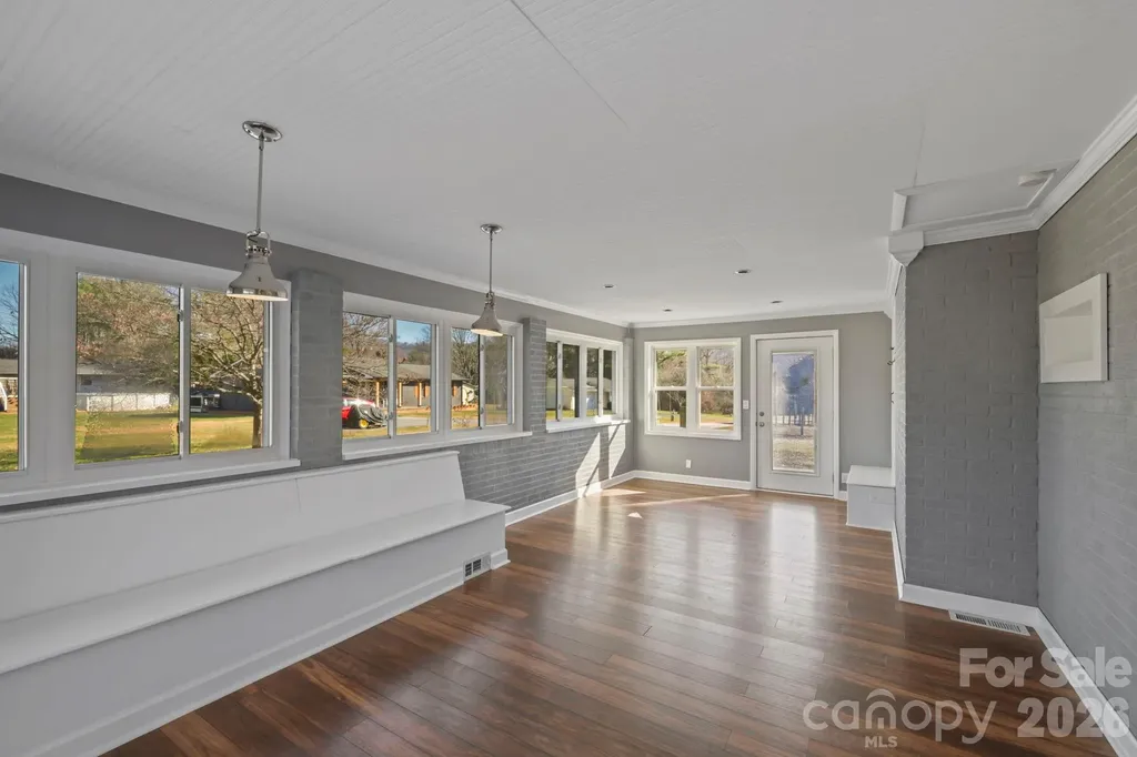 68 Lisam Way Etowah NC 28729
