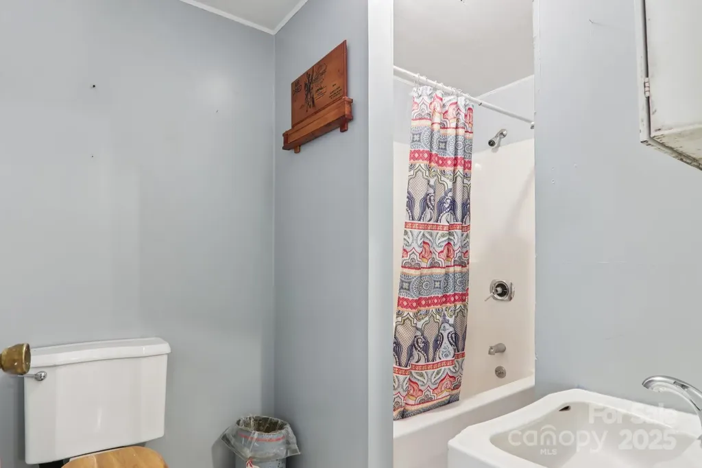 301 Parris Branch Road Sylva NC 28779