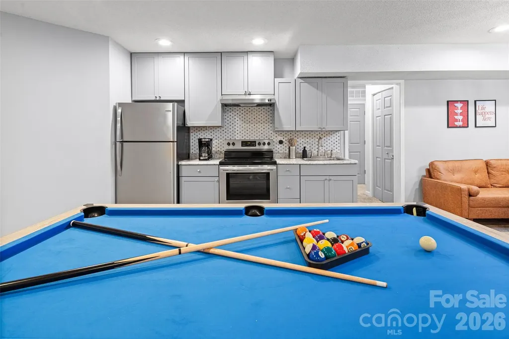 28 Grove Garden Avenue Candler NC 28715