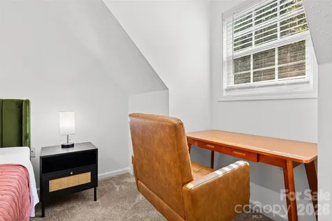 28 Grove Garden Avenue Candler NC 28715