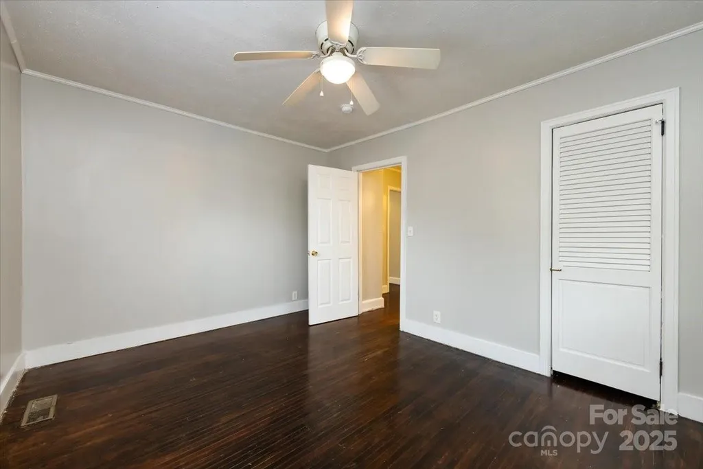 1027 Holland Avenue Gastonia NC 28052