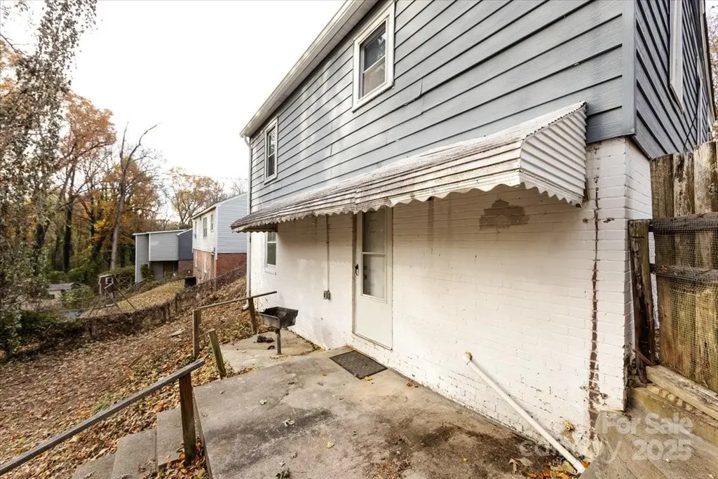 1027 Holland Avenue Gastonia NC 28052
