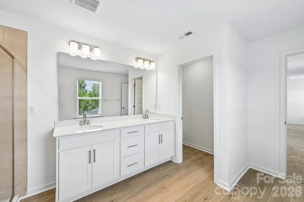 2139 Norwood Court Denver NC 28037