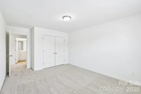 2139 Norwood Court Denver NC 28037